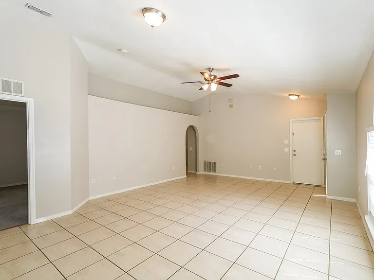 17026 Ongar Ct — Photo 3