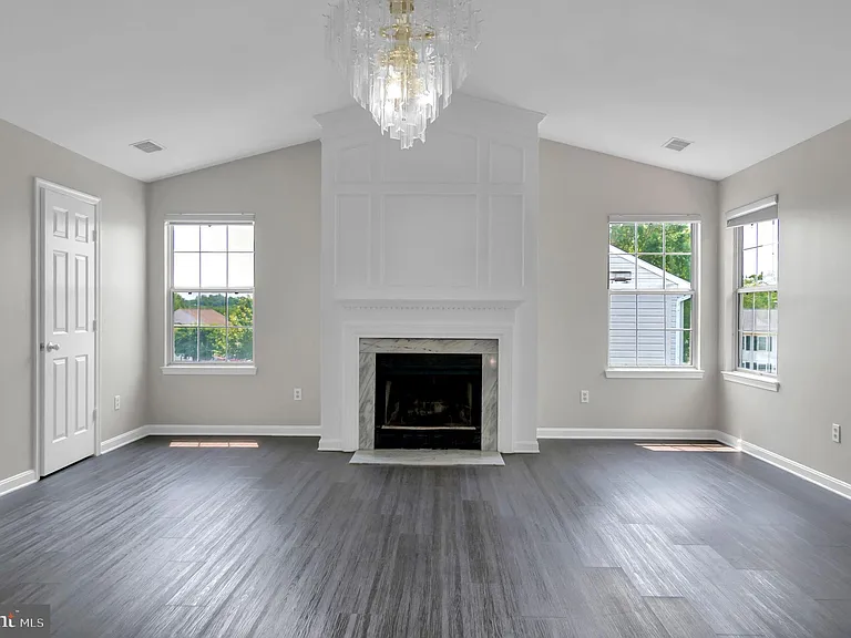 15704 Beau Ridge Dr — Photo 33