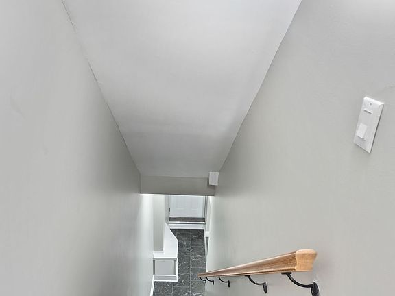 3rd image of 447 Green Ave #2