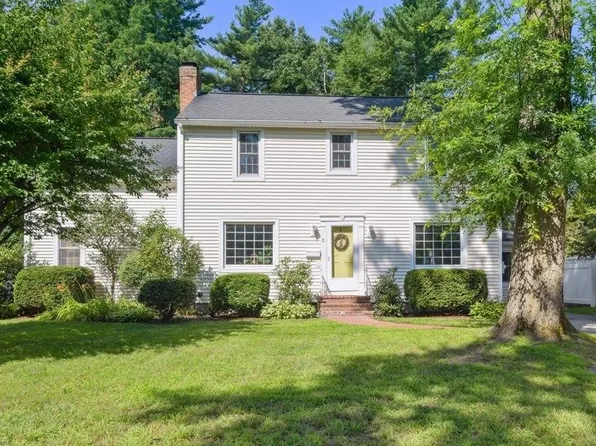 31 Elsom Parkway, South Burlington, VT 05403