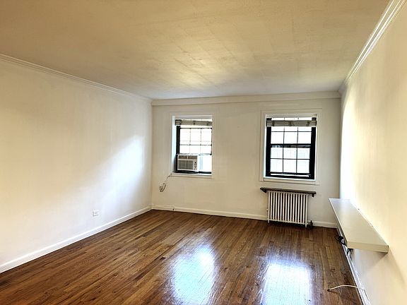 2nd image of 14432 78th Ave APT 2E