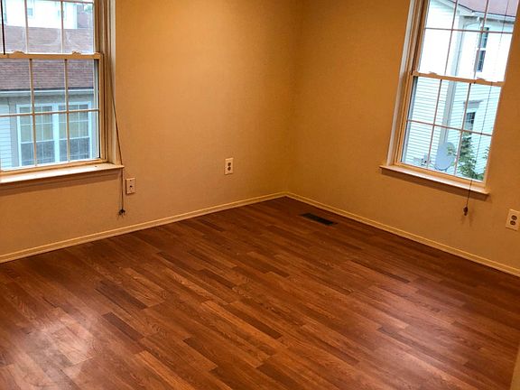 4th image of 35289 Terrybrook Dr