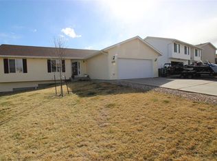 2323 Dry Fork Dr, Gillette, WY 82718