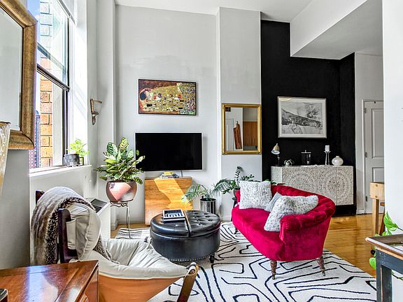 4th image of 20 West St #26CC