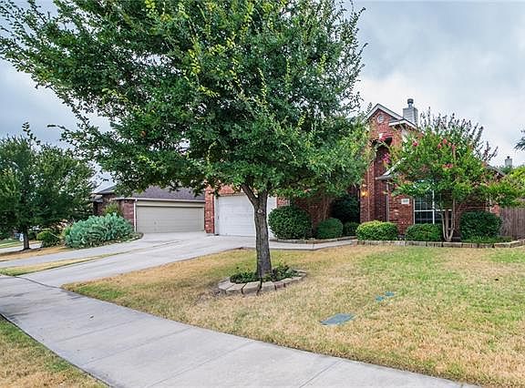 2nd image of 4608 Hearthstone Ln