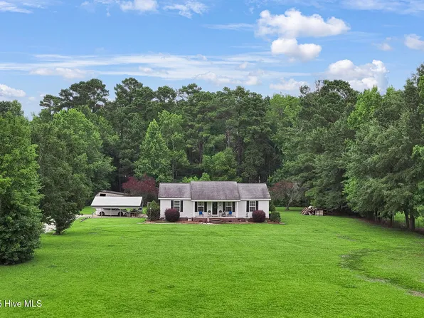 8262 Andrew Jackson Highway SW, Cerro Gordo, NC 28430