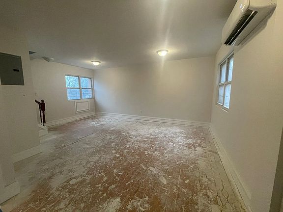 2nd image of 466 Saratoga Ave