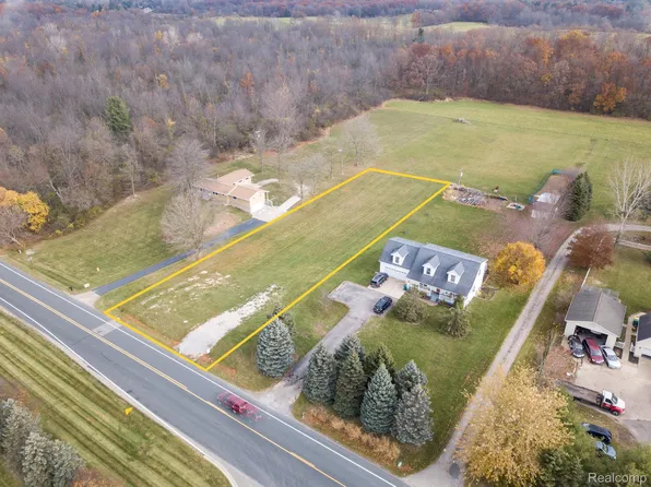 5635 Munger Rd, Ypsilanti, MI 48197