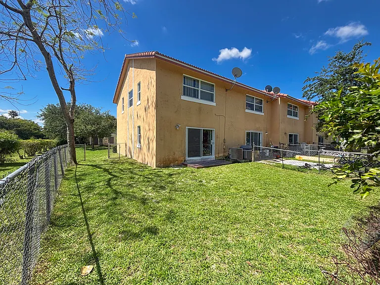 11401 NW 45th St #11401 — Photo 18