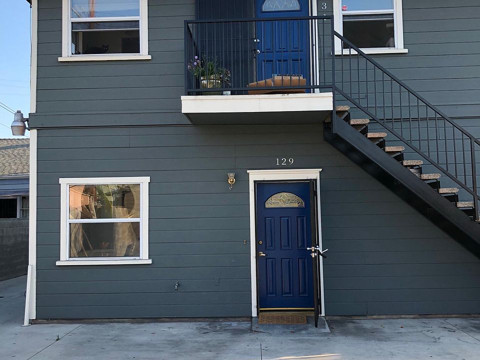 LOWER REAR UNIT w/2 parking spots