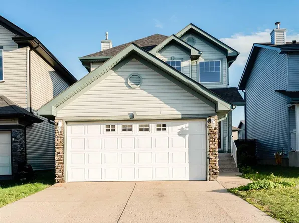 125 N Bridlewood Ct SW, Calgary, AB T2Y 3Z1