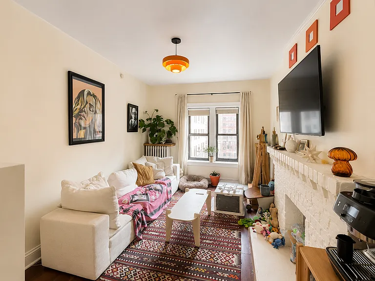 11 W 26th St #5F — Photo 2