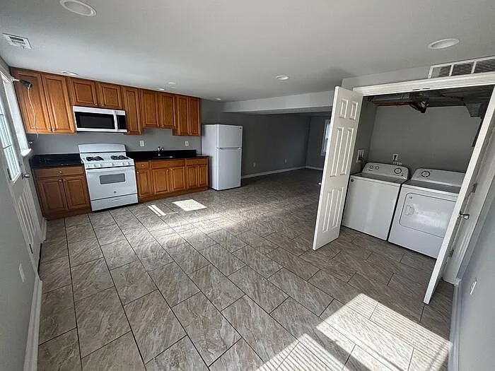 1309 Ashland Ave — Photo 4