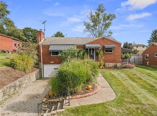 2520 Milford Dr, Bethel Park, PA 15102