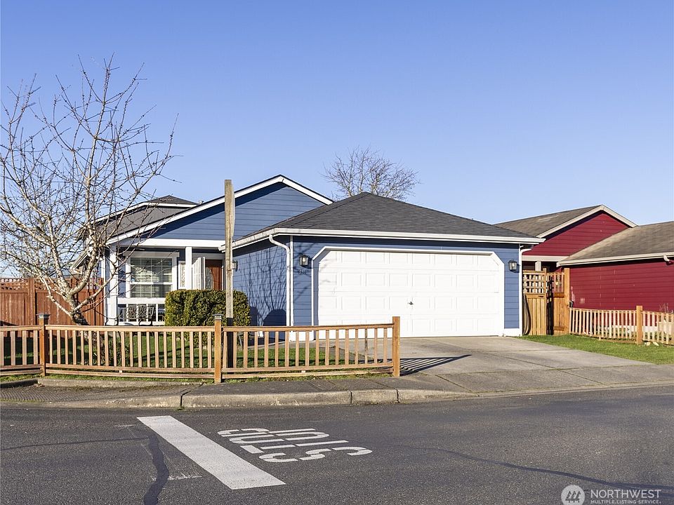 1st image of 4311 150th Street NE