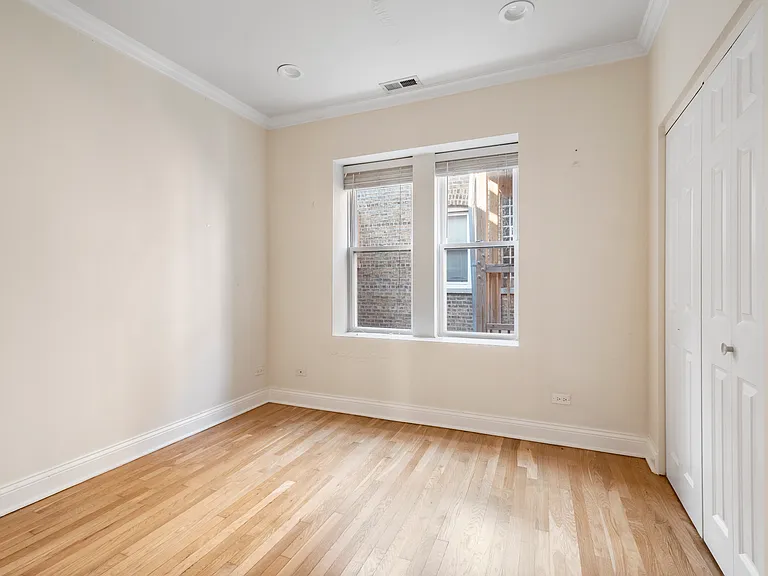 2820 W Arthur Ave #3 — Photo 4