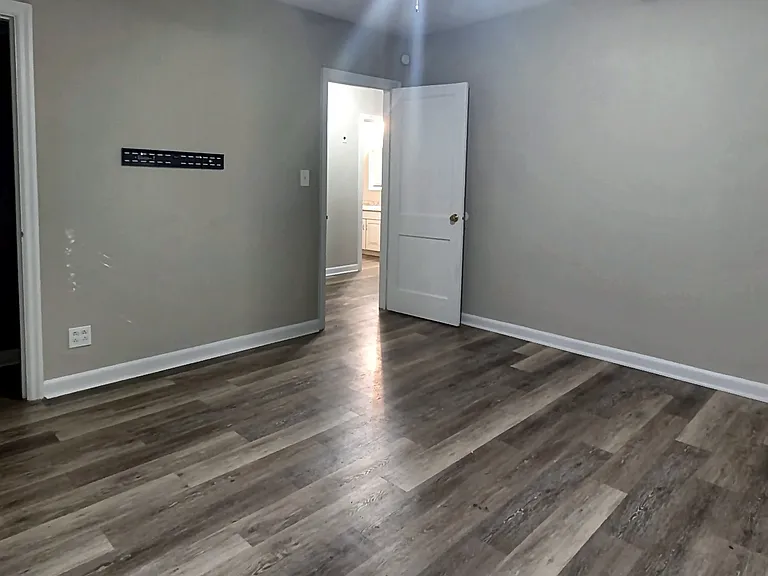 4008 16th Ave — Photo 9