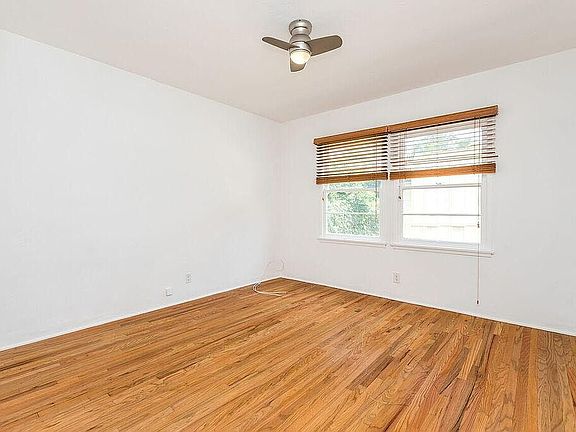 4th image of 1501 N Avenue 50