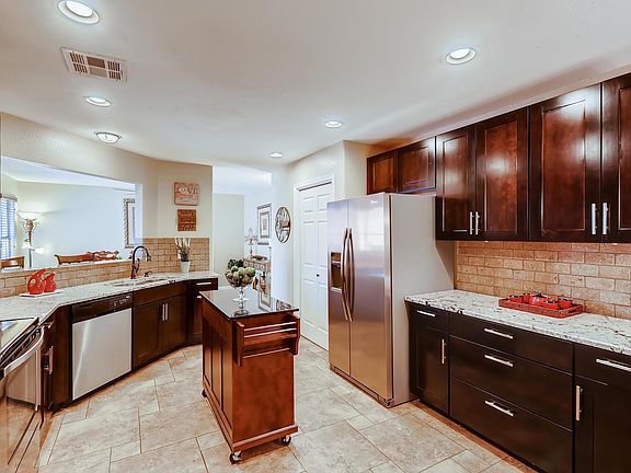 4th image of 11263 E Laurel Ln
