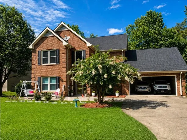 107 E Clinton Dr E, Rome, GA 30165