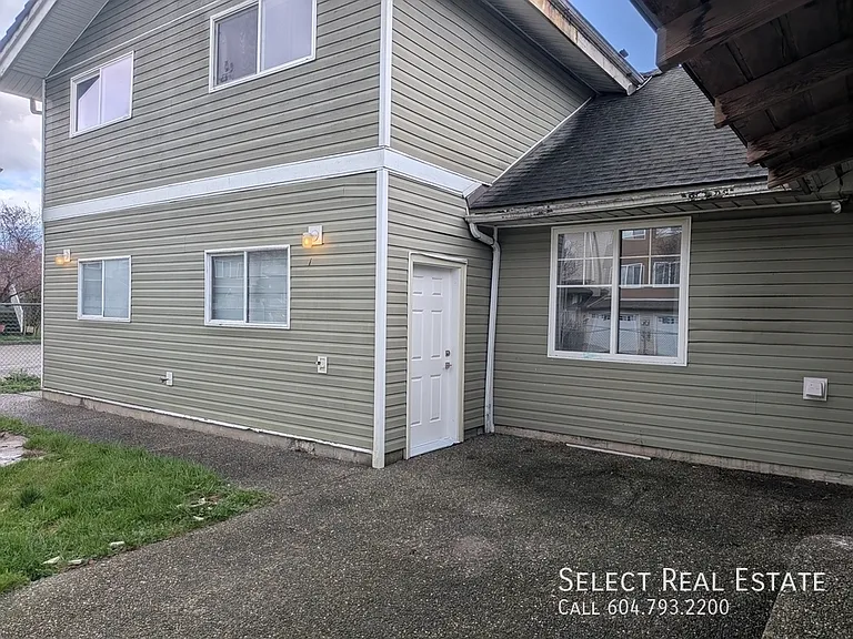 46365 Cessna Dr — Photo 27
