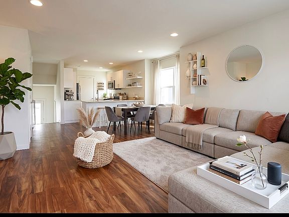 5th image of 40 Florentia St #A