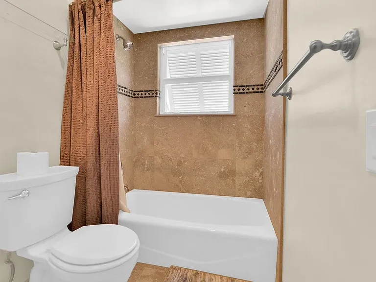 1704 Del Haven Dr #38-B — Photo 15