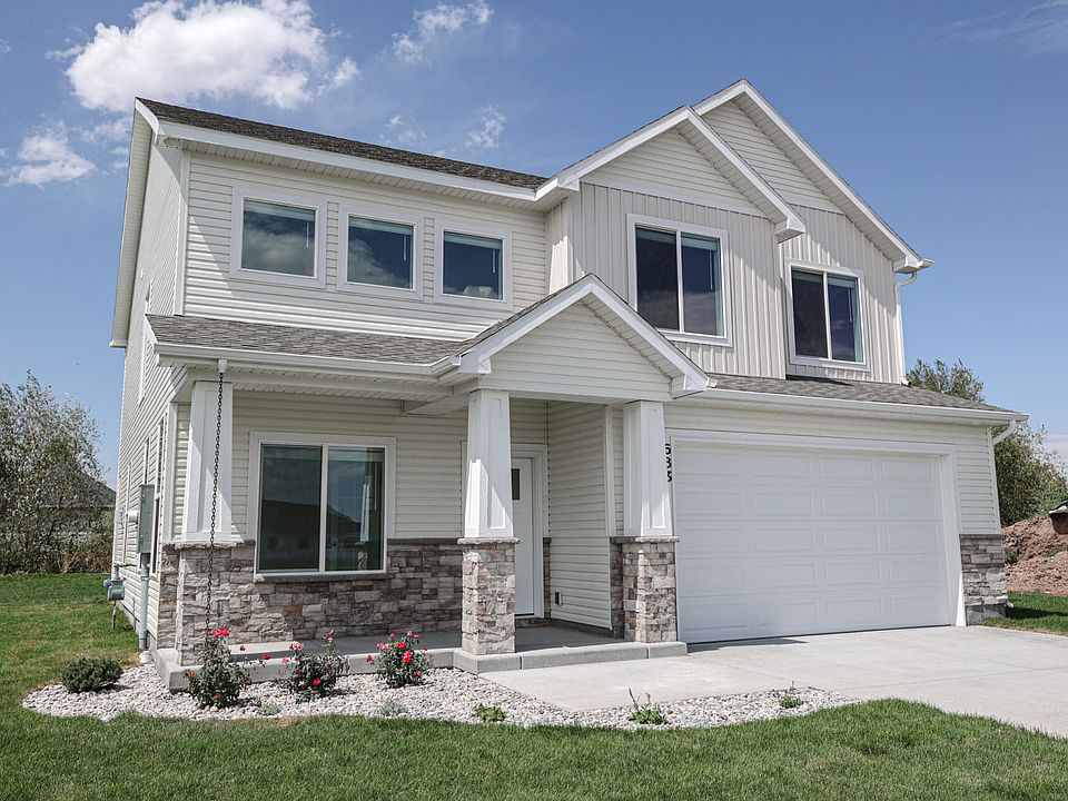 1st image of 683 Curlew Dr