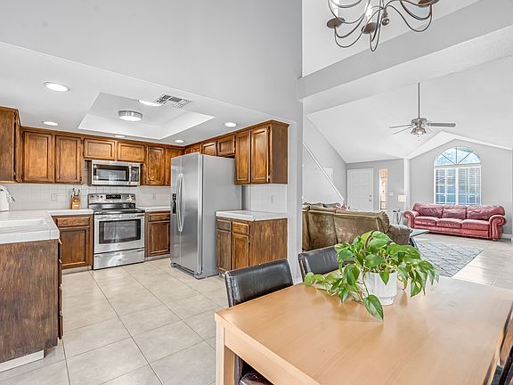 5th image of 8865 N Barton Ave