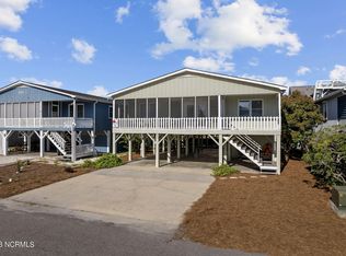 413 34th St, Sunset Beach, NC 28468