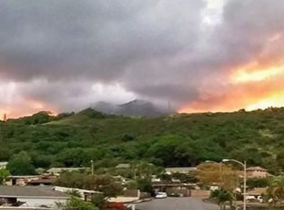 401 Keolu Dr, Kailua, HI 96734