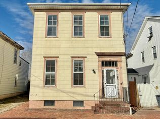 187 7th St, Salem, NJ 08079