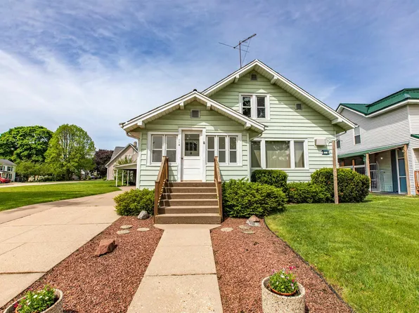 314 S Iowa St, Dodgeville, WI 53533