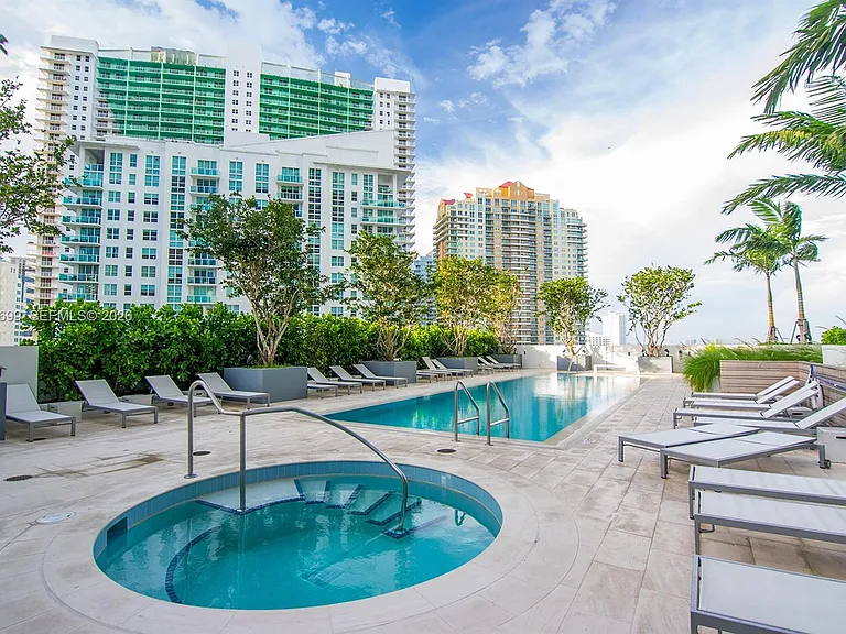 1300 Brickell Bay Dr #2900 — Photo 39