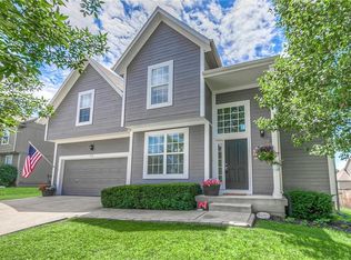 535 E Bluebird St, Gardner, KS 66030