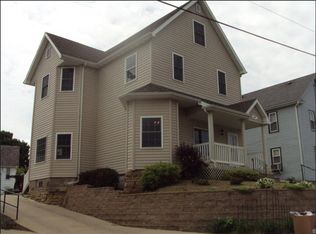 434 W 16th St, Dubuque, IA 52001