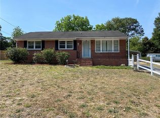 3921 Brentwood Dr, Fayetteville, NC 28304