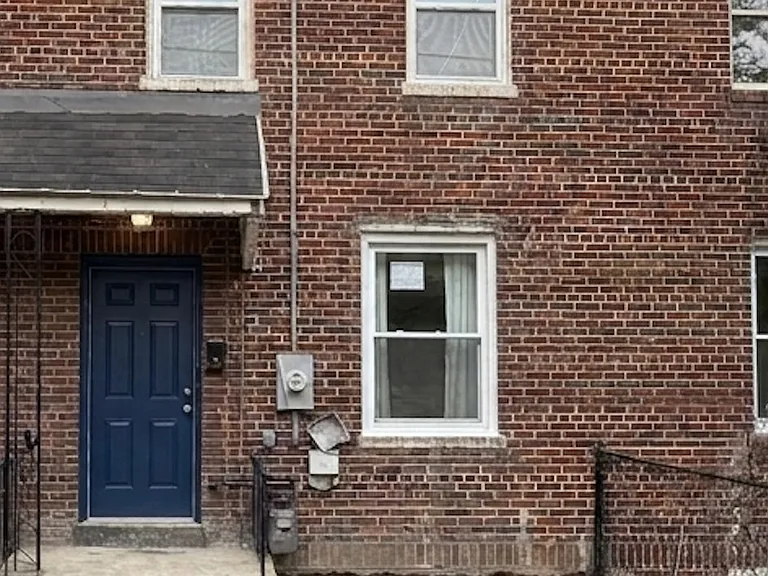1835 Corcoran St NE — Photo 1