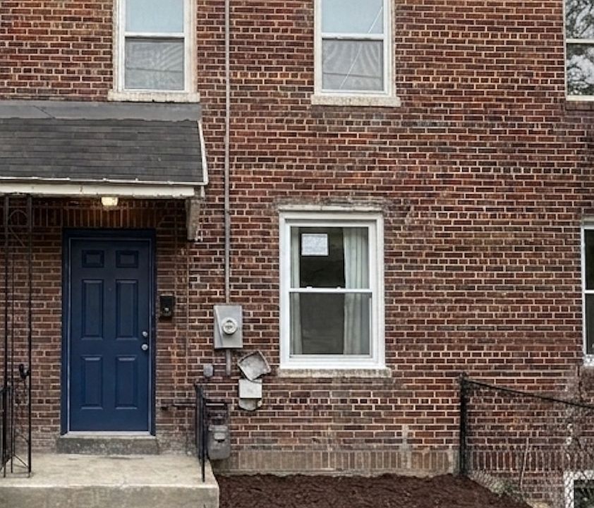 1st image of 1835 Corcoran St NE