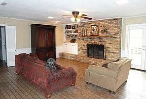 2nd image of 1623 Kensington Dr