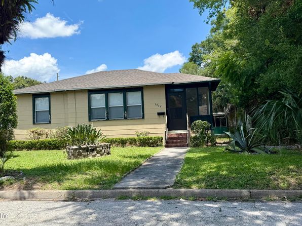 3225 Liberty Cir