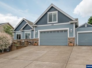 338 NW Foxglove St, Dallas, OR 97338