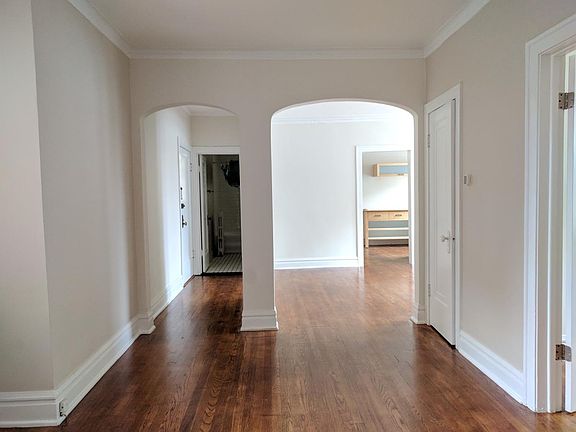 Main Room (1, looking at dining room)