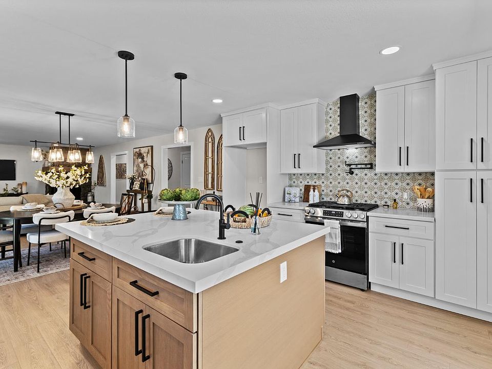 1st image of 7267 Shadow Oaks Ln