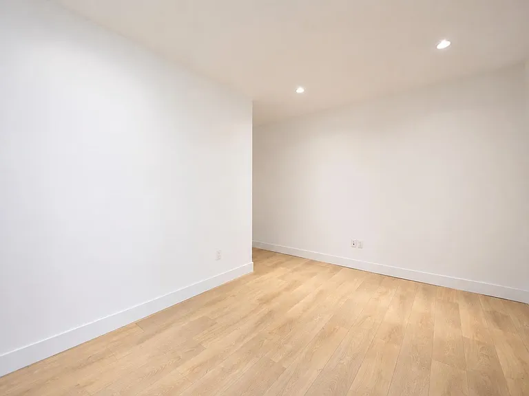 3490 Danielson Dr #BASEMENT — Photo 11