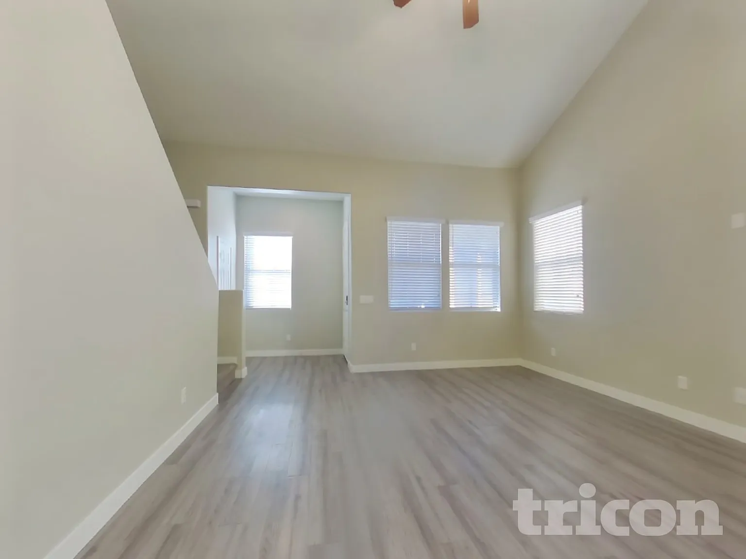 2642 E Danbury Road Phoenix AZ — Photo 3