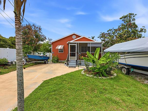 2nd image of 8545 SE Mars Street