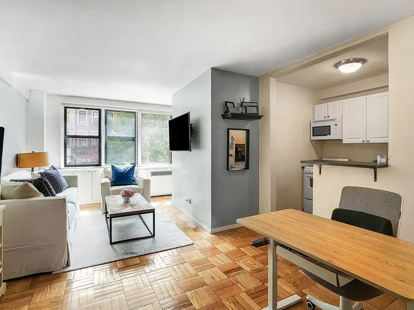 241 E 76th St APT 2G, Manhattan, NY 10021