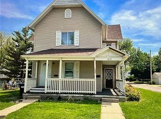 1213 11th St #1, Marion, IA 52302