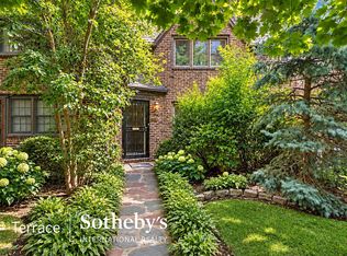 111-10 75th Ave, Forest Hills, NY 11375